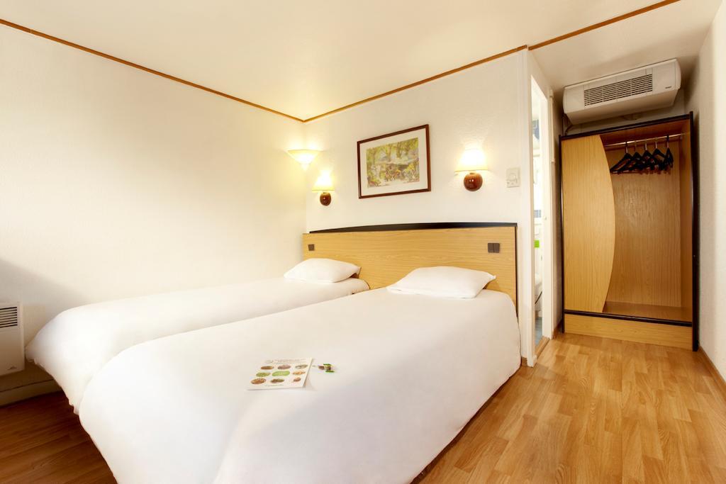 Hotel Campanile Sable-Sur-Sarthe Vion Zewnętrze zdjęcie