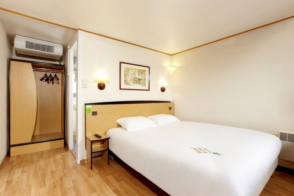 Hotel Campanile Sable-Sur-Sarthe Vion Zewnętrze zdjęcie
