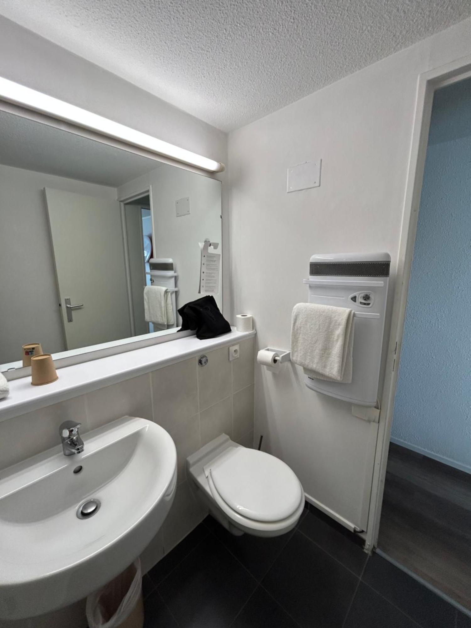 Hotel Campanile Sable-Sur-Sarthe Vion Zewnętrze zdjęcie