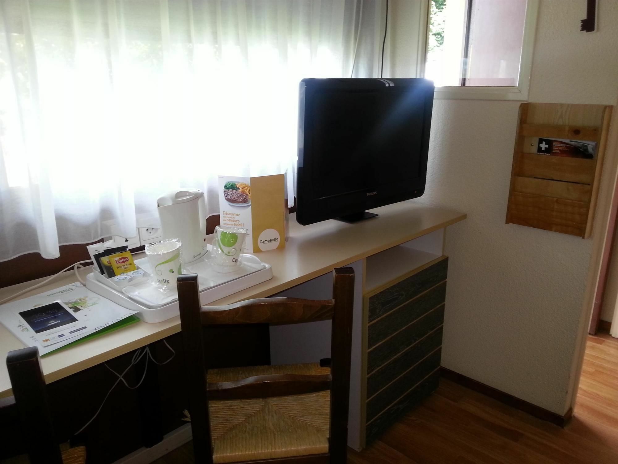 Hotel Campanile Sable-Sur-Sarthe Vion Zewnętrze zdjęcie